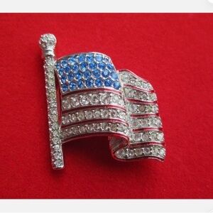 🇺🇸Swarovski Flag Crystal Brooch/Pin 🇺🇸